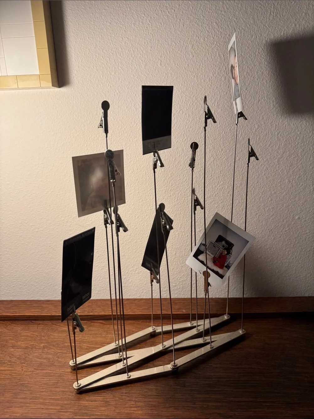 Umbra Minimalist Photo Display Stand in Chrome